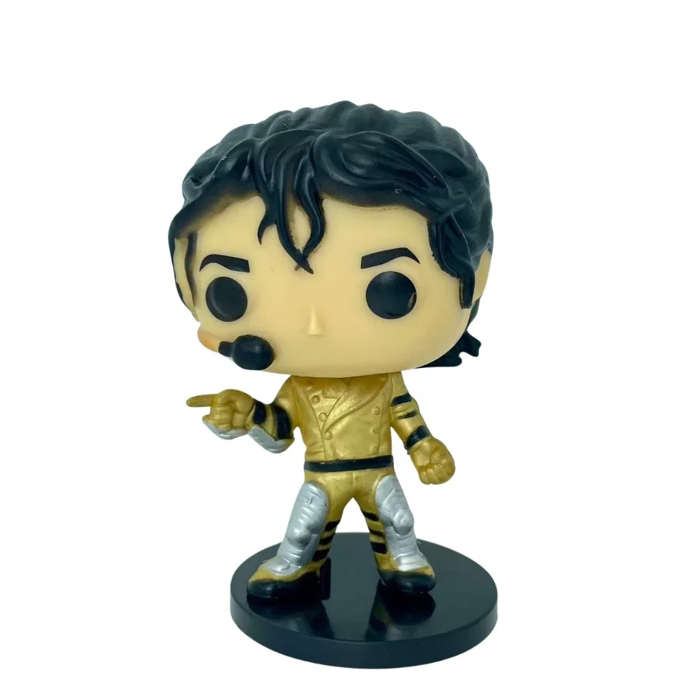 عرض ساخن! مجسم فينيل لشخصية ما - مراجعة Vinyl Figure Blank وسعره